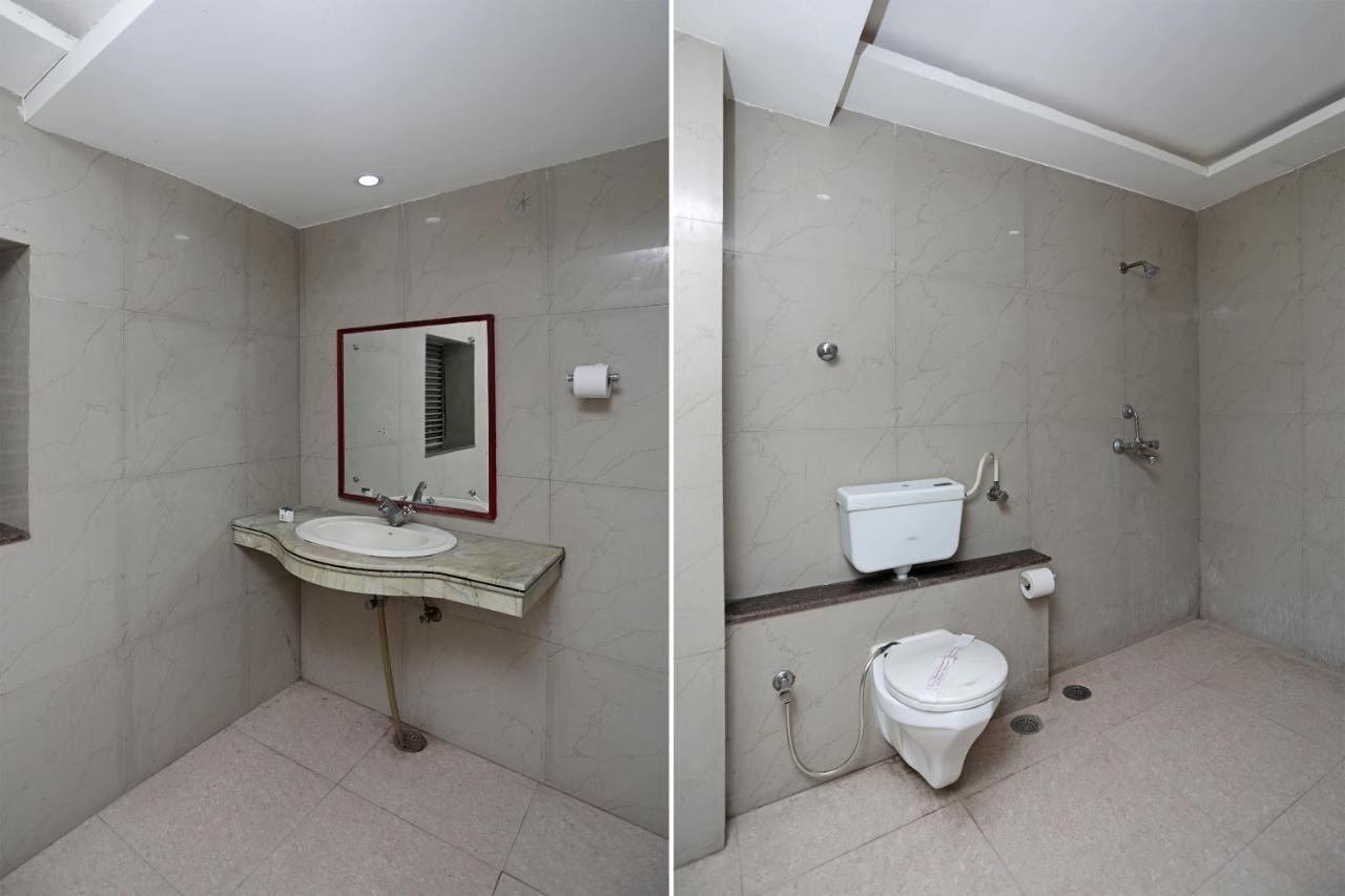 The Gagan Plaza Hotel カーンプル エクステリア 写真