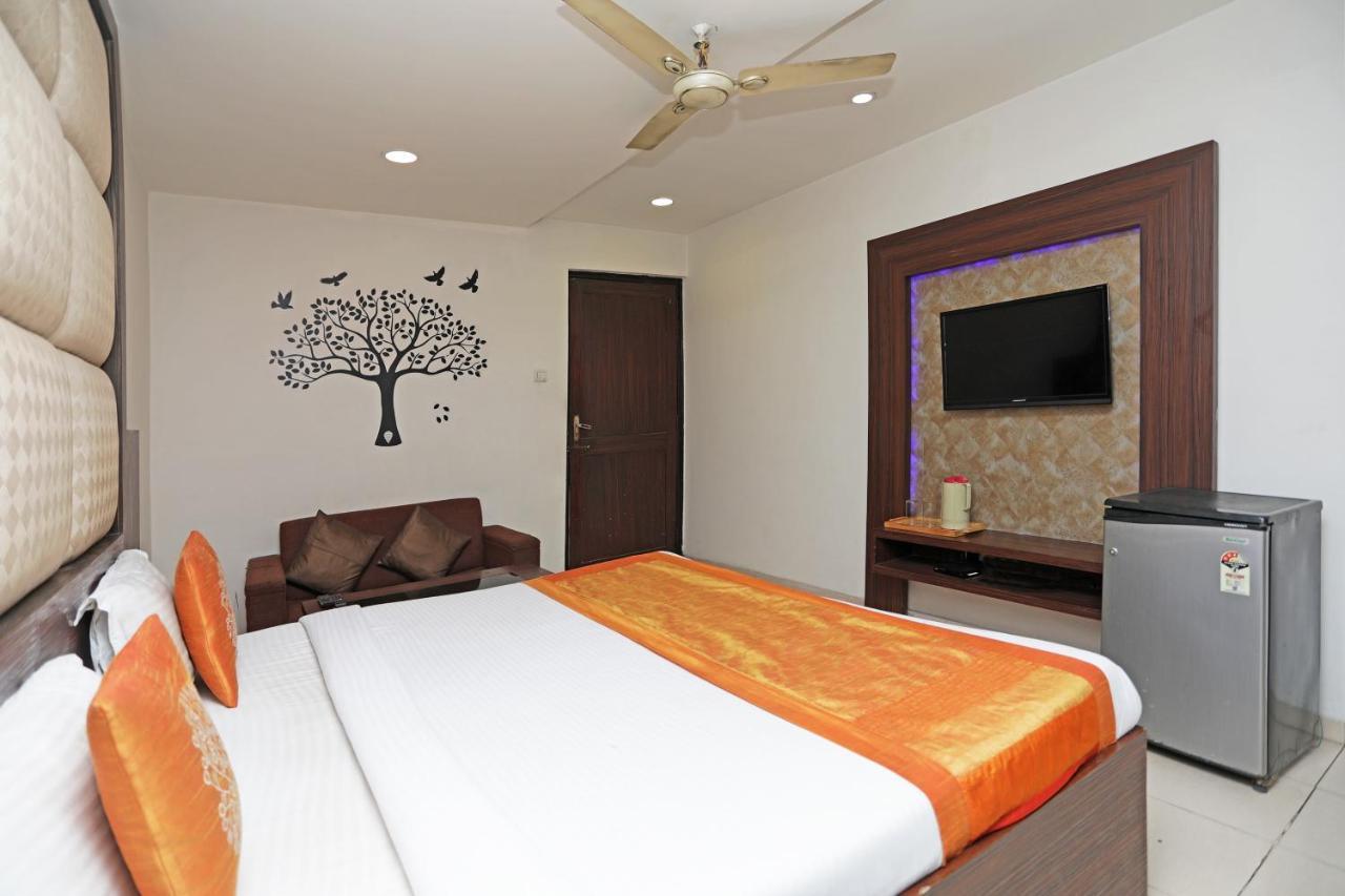 The Gagan Plaza Hotel カーンプル エクステリア 写真