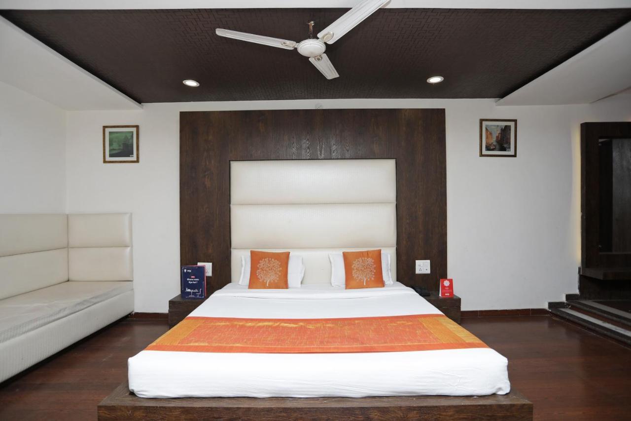 The Gagan Plaza Hotel カーンプル エクステリア 写真