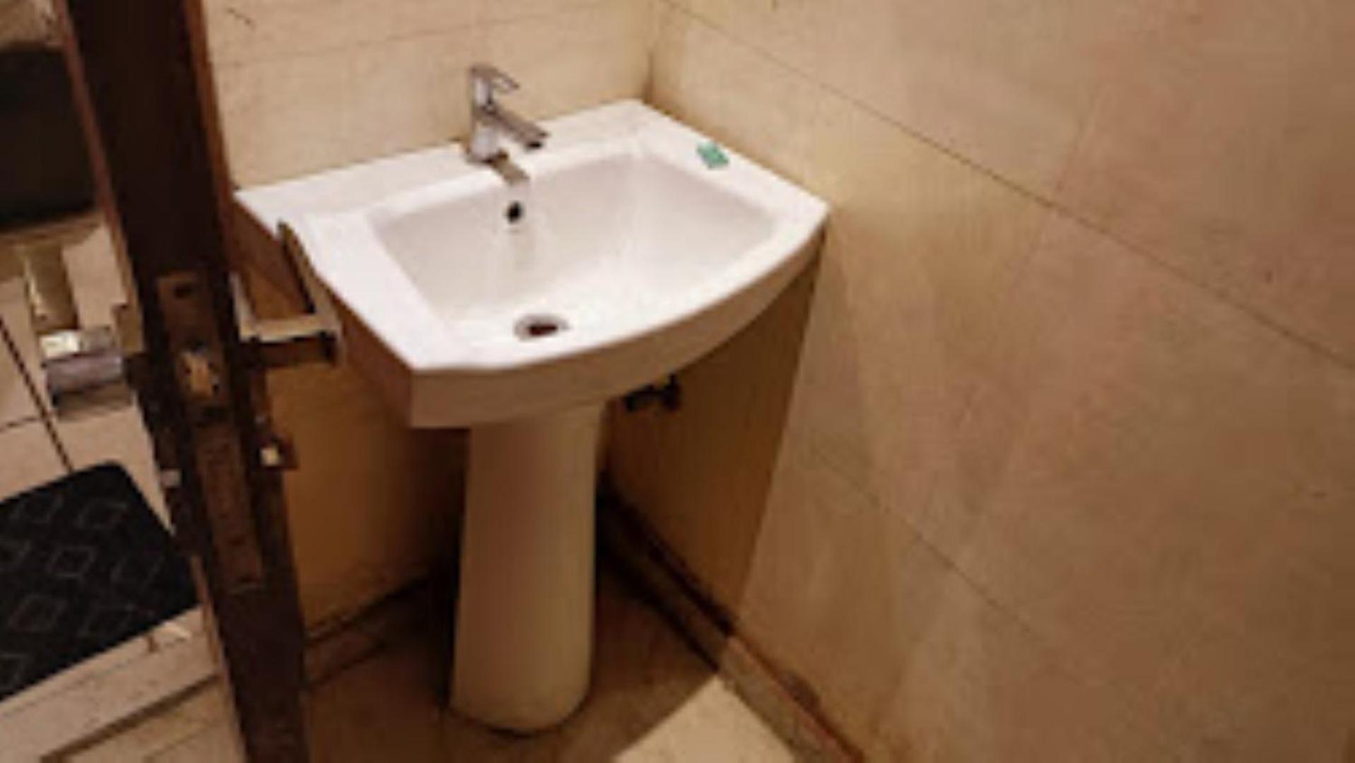 The Gagan Plaza Hotel カーンプル エクステリア 写真