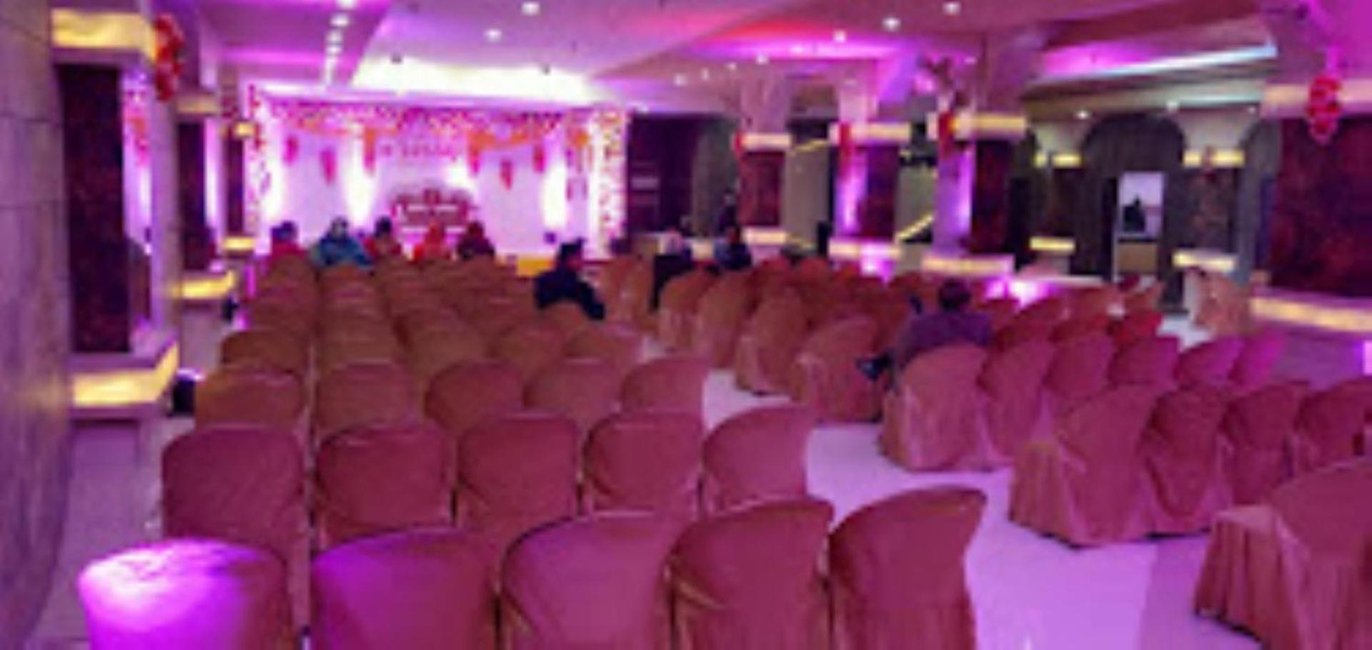 The Gagan Plaza Hotel カーンプル エクステリア 写真